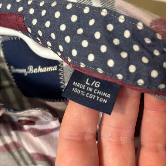 Tommy Bahama Men’s Stretch Flannel Button Up Red/Blk/Wht SZ L - Picture 8 of 8